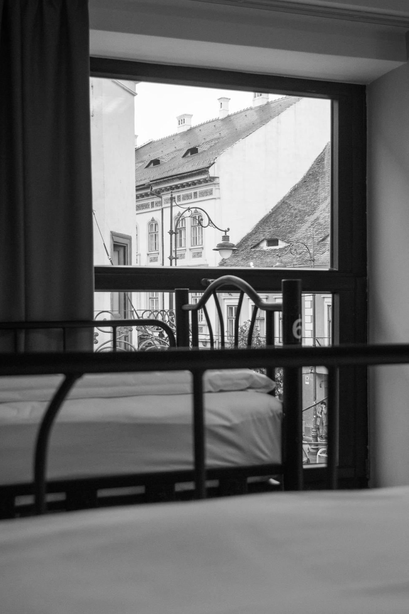 B13 Hostel Sibiu Exterior foto